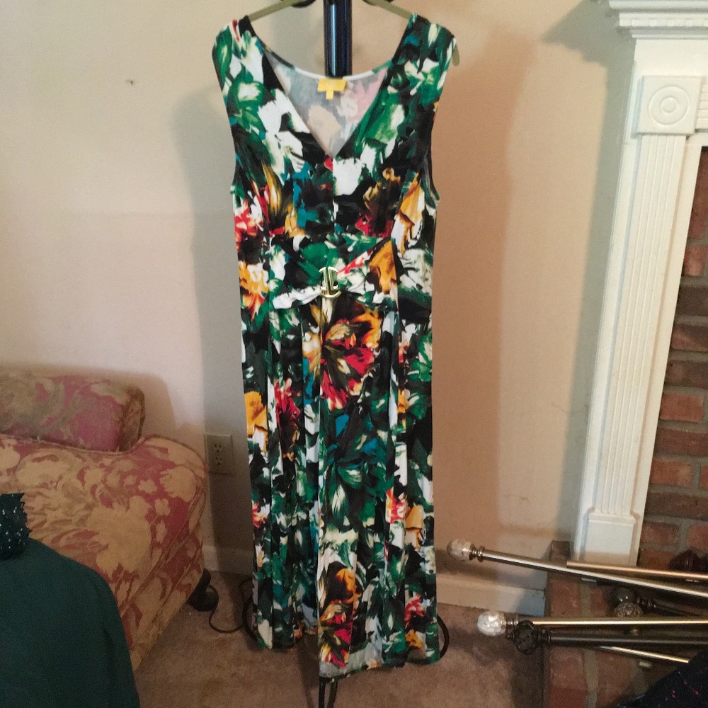 Sleeveless Maxi Dress